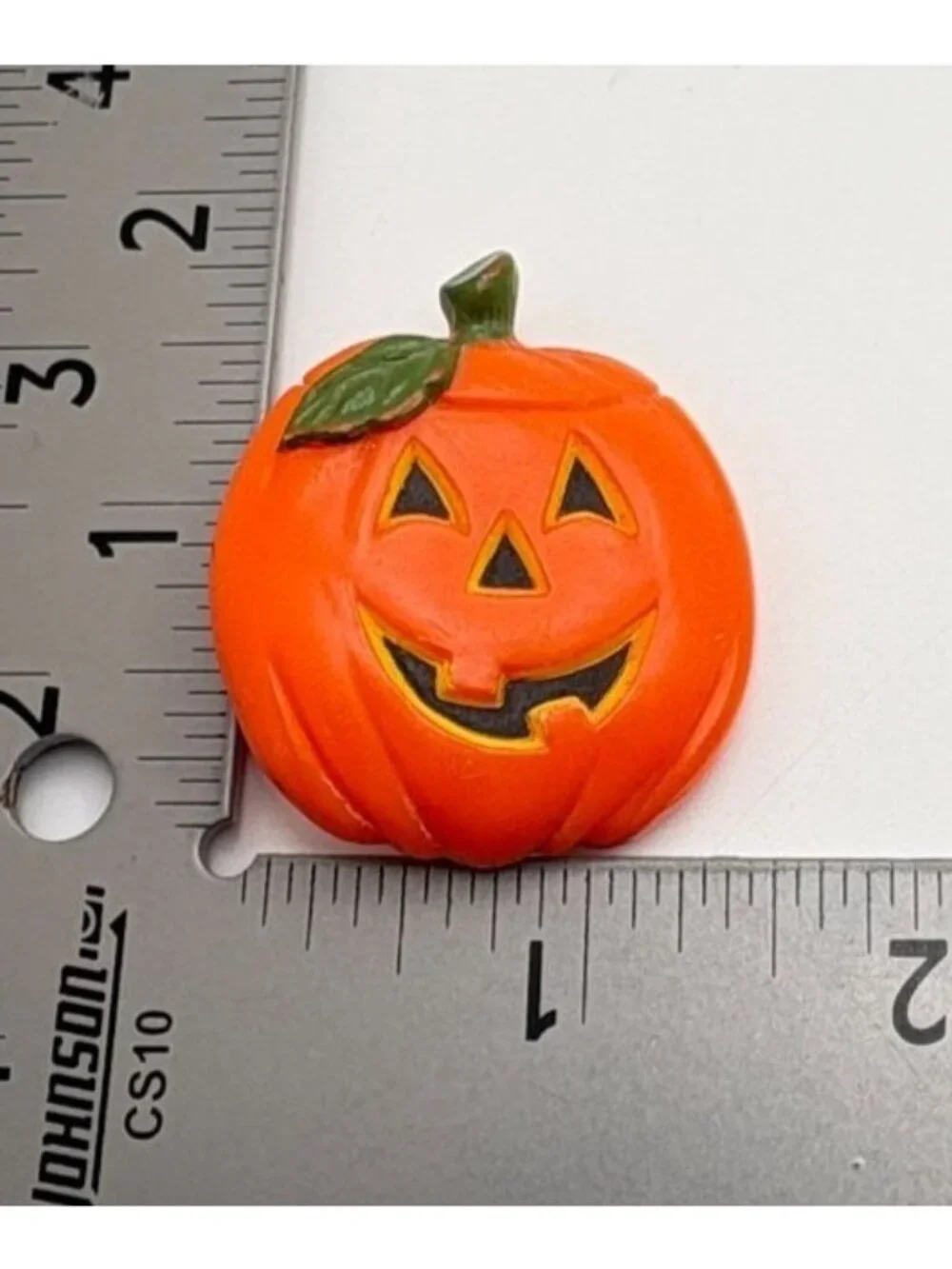 Halloween Pumpkin Pin Smiling Jack-O-Lantern Brooch Hallmark Orange Fall